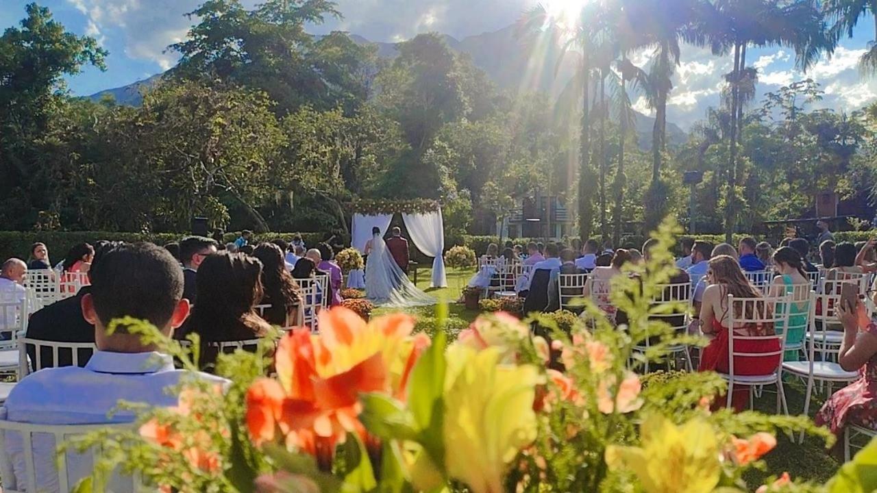 Guest house E Restaurante Dona Siroba